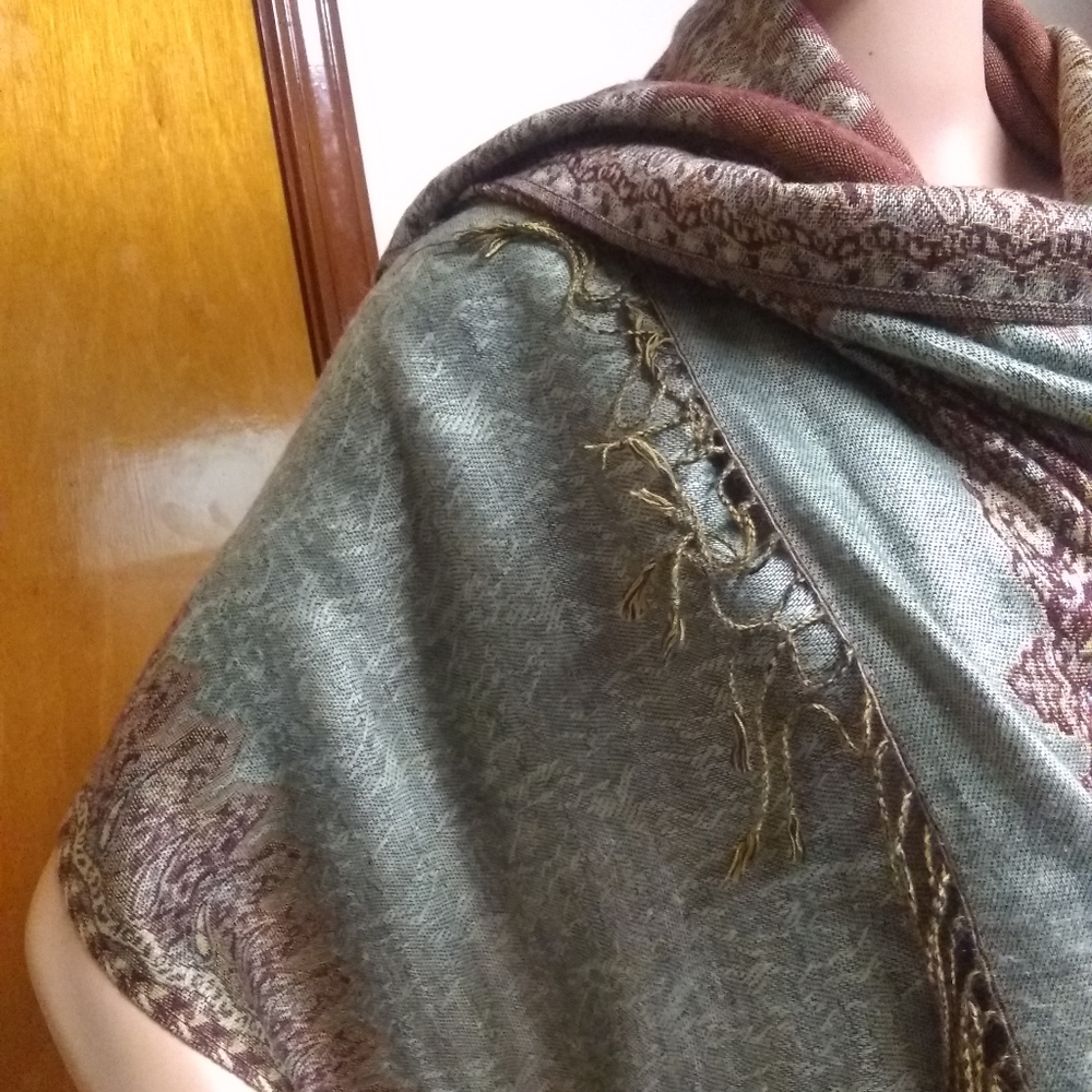 Shawl